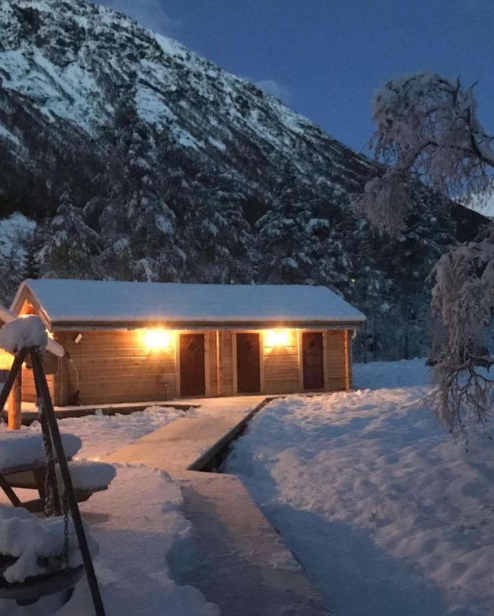 Camp Dronningkrona Alvundeid Buitenkant foto