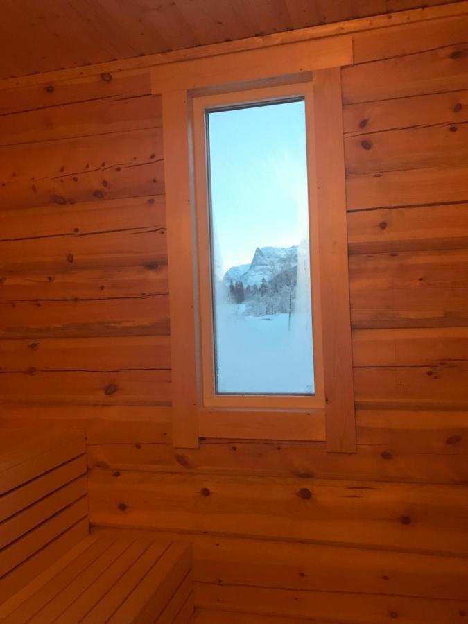 Camp Dronningkrona Alvundeid Buitenkant foto